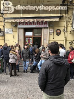 L'Antica Pizzeria da Michele Napoli, Italy